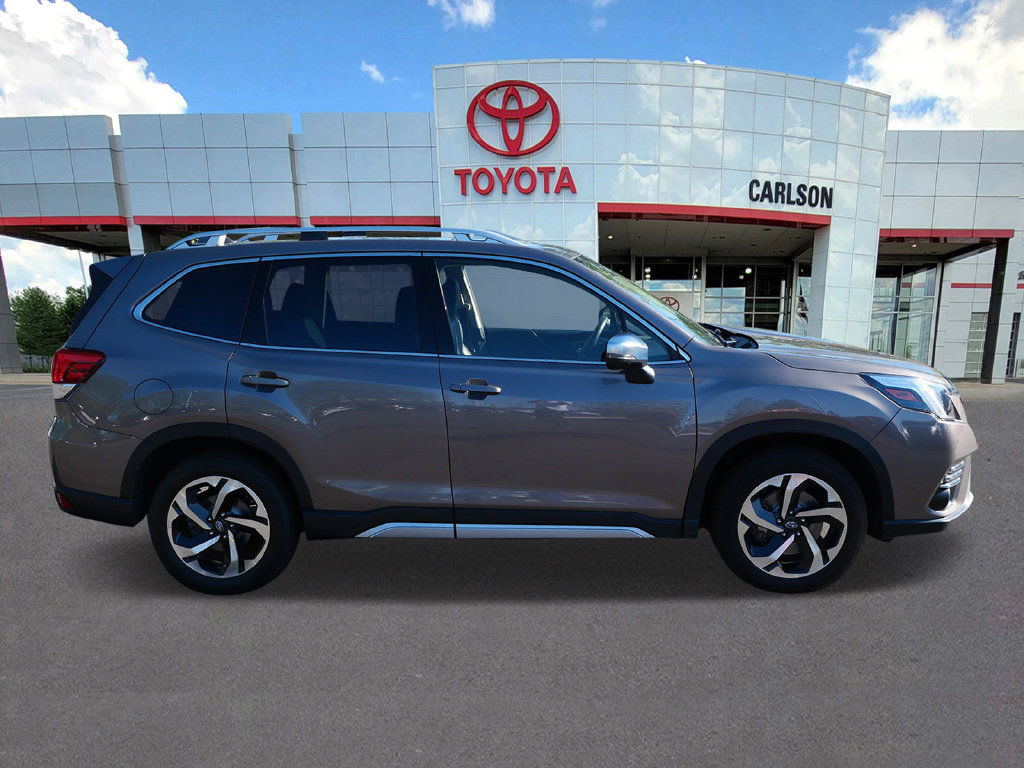 Used 2023 Subaru Forester Touring AWD/4WD image 4