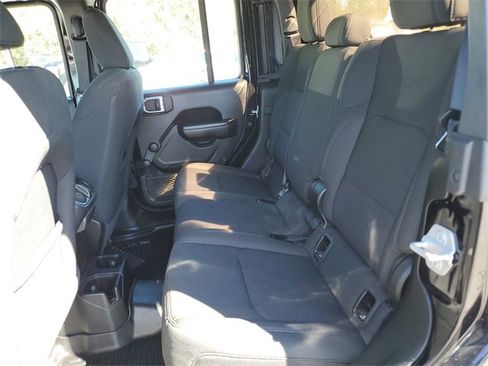 Used 2021 Jeep Gladiator Sport image 22