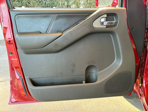 Used 2012 Nissan Frontier PRO-4X w/ Pro-4x Luxury Pkg image 8