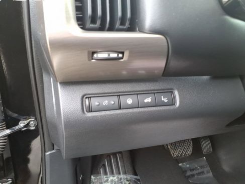 Used 2022 Nissan Pathfinder Platinum w/ Cargo Package image 19