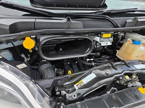 Used 2025 RAM ProMaster 3500 w/ Convenience Group image 21