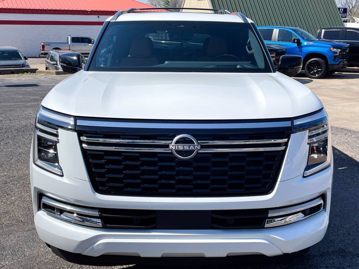 Used 2025 Nissan Armada Platinum Reserve AWD/4WD image 7