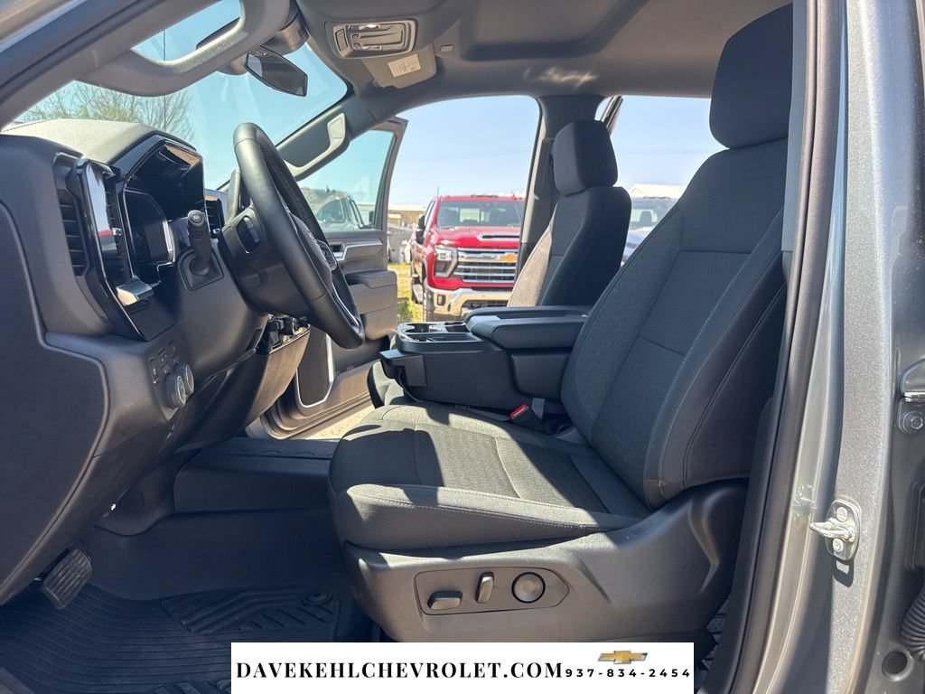 Used 2026 Chevrolet Silverado 1500 LT AWD/4WD image 16