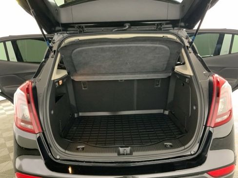 Used 2022 Buick Encore Preferred image 31