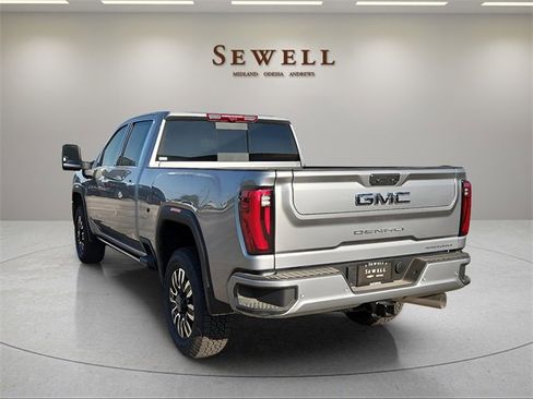 New 2025 GMC Sierra 2500 Denali Ultimate w/ Max Trailering Package image 3