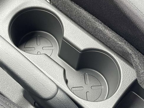 New 2025 Nissan Kicks Play S image 29