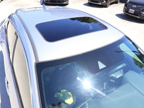 Used 2019 Honda Civic EX image 29