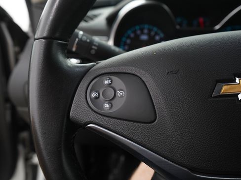 Used 2018 Chevrolet Impala Premier FWD image 25
