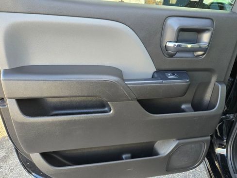 Used 2018 Chevrolet Silverado 1500 Custom w/ Custom Value Package image 31