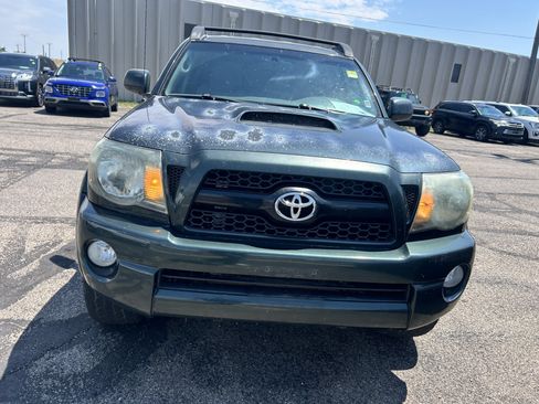 Used 2011 Toyota Tacoma 4x4 Double Cab w/ TRD Sport Pkg w/JBL Audio image 8