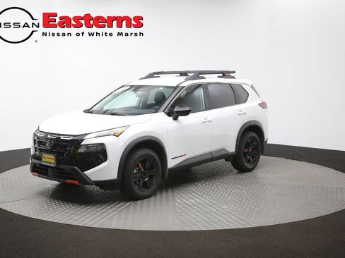 Used 2025 Nissan Rogue SV AWD/4WD image 54