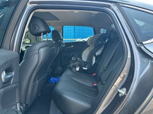 Used 2023 Acura TLX FWD image 7