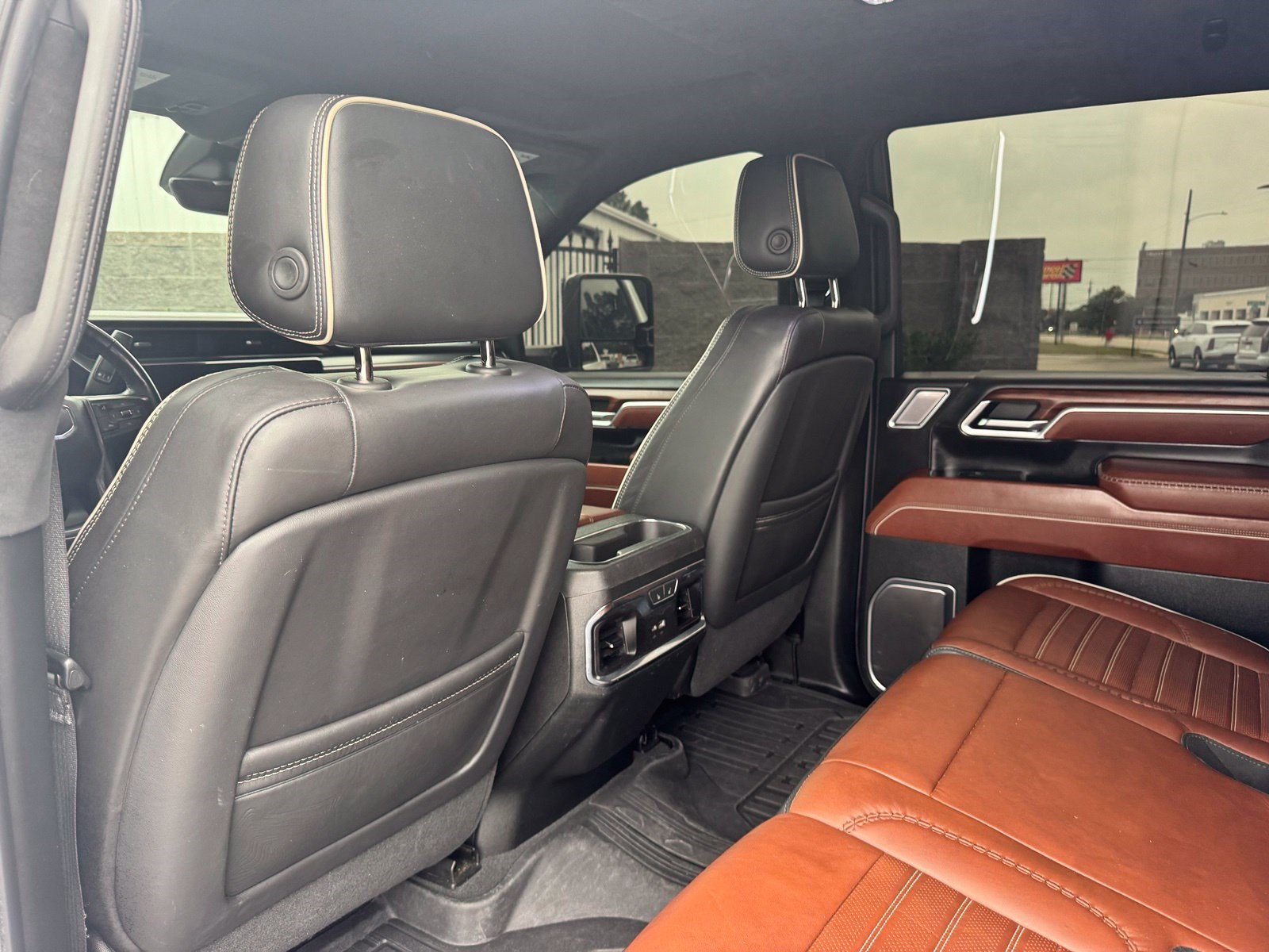 Used 2024 GMC Sierra 2500 Denali Ultimate AWD/4WD image 35