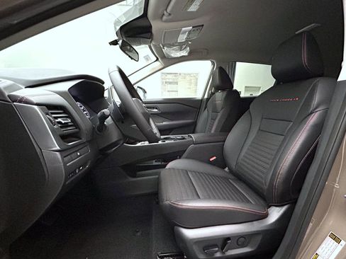 New 2026 Nissan Rogue Rock Creek image 10