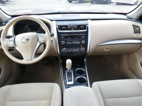 Used 2014 Nissan Altima 2.5 FWD image 11