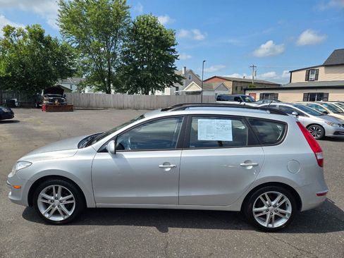 Used 2010 Hyundai Elantra SE FWD image 9
