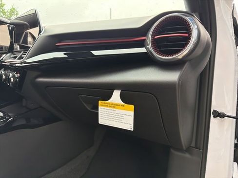 New 2026 Chevrolet Trax RS w/ Sunroof Package FWD image 21