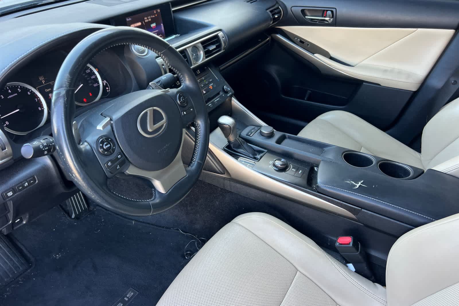 Used 2014 Lexus IS 250 RWD image 9