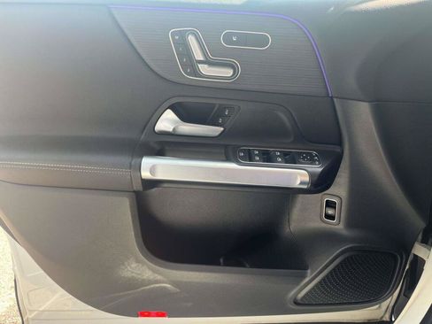 Certified 2023 Mercedes-Benz GLB 250 4MATIC image 29