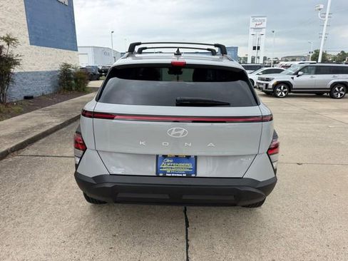 Used 2024 Hyundai Kona SEL AWD/4WD image 4