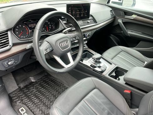 Used 2023 Audi Q5 2.0T Premium w/ Convenience Package AWD/4WD image 10