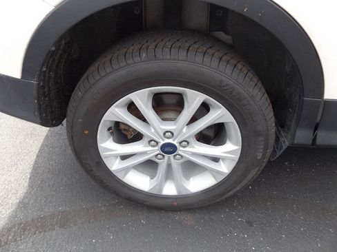 Used 2018 Ford Escape SE FWD image 30