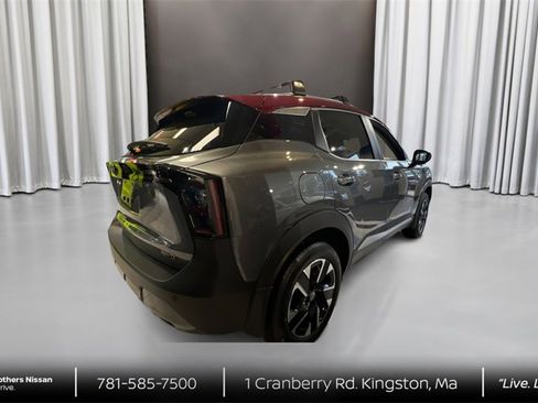 New 2026 Nissan Kicks SV w/ SV Premium Package image 5