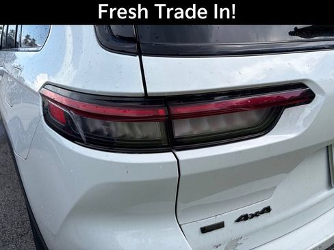 Used 2022 Jeep Grand Cherokee L Laredo AWD/4WD image 11