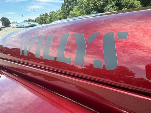 Used 2021 Jeep Gladiator Sport AWD/4WD image 15