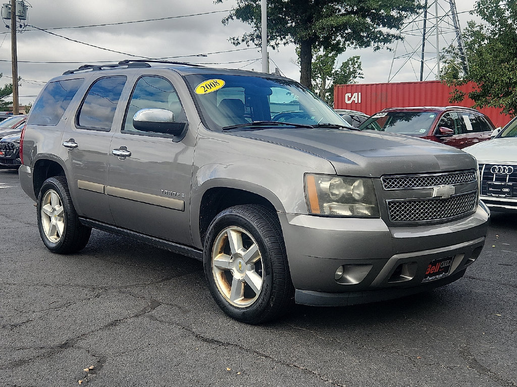 Used 2008 Chevrolet Tahoe LTZ w/ LTZ Preferred Equipment Group AWD/4WD image 2