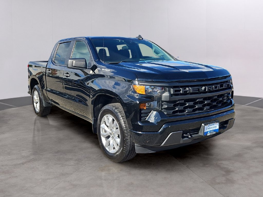 Used 2022 Chevrolet Silverado 1500 Custom AWD/4WD image 3
