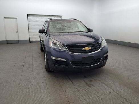 Used 2014 Chevrolet Traverse LS FWD image 14