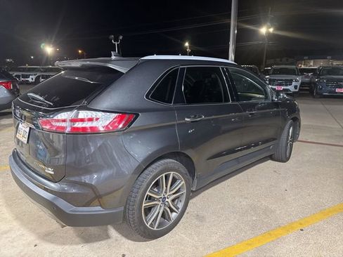 Certified 2020 Ford Edge Titanium image 8