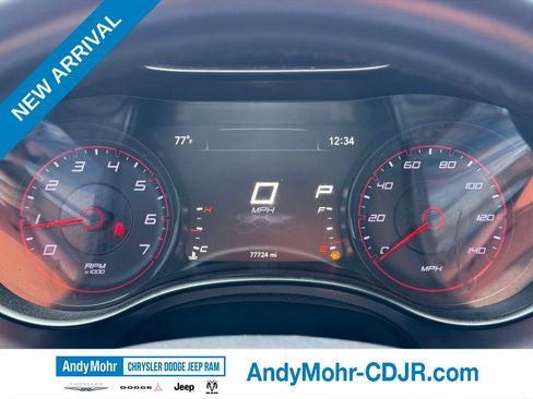 Used 2020 Dodge Charger SXT w/ Blacktop Package RWD image 9