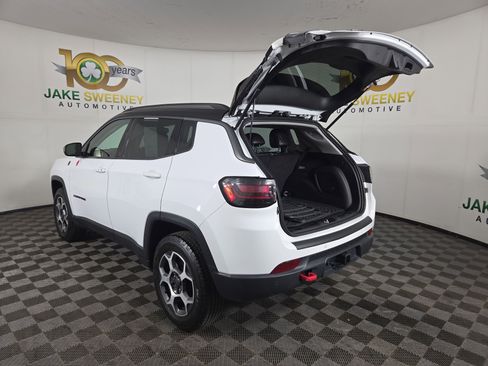 Used 2022 Jeep Compass Trailhawk w/ Trailhawk Elite Group image 32