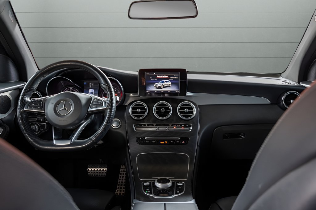 Used 2019 Mercedes-Benz GLC 300 image 23