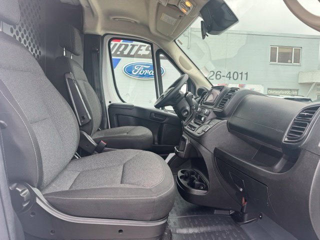 Used 2025 RAM ProMaster 2500 w/ U-Haul Equipment Group FWD image 23
