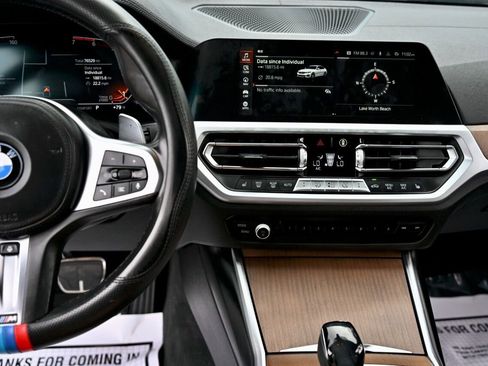 Used 2020 BMW 330i Sedan w/ M Sport Package image 26