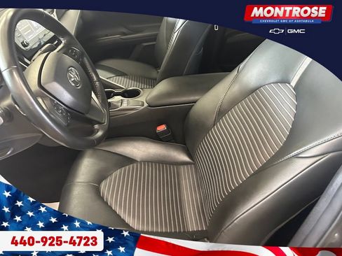 Used 2024 Toyota Camry SE FWD image 11