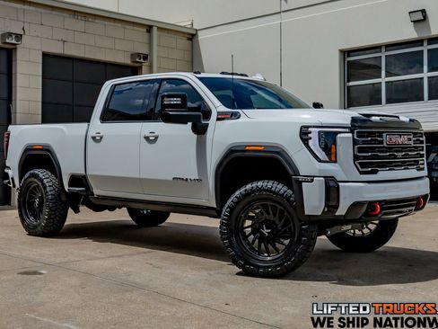 Used 2025 GMC Sierra 2500 AT4 w/ AT4 Premium Plus Package AWD/4WD image 1