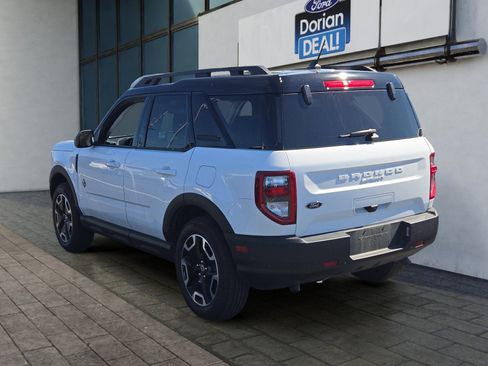 Used 2023 Ford Bronco Sport Outer Banks AWD/4WD image 2