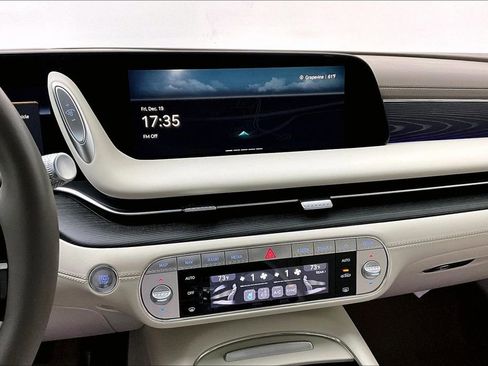 Used 2023 Genesis G90 3.5T image 8