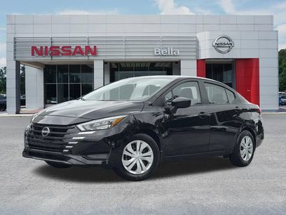 Used 2025 Nissan Versa S w/ Trunk Package