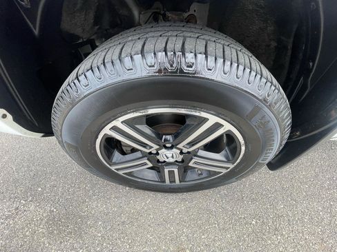 Used 2014 Honda Ridgeline Sport image 19