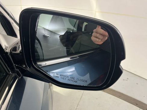 Used 2018 Honda Pilot Elite image 50