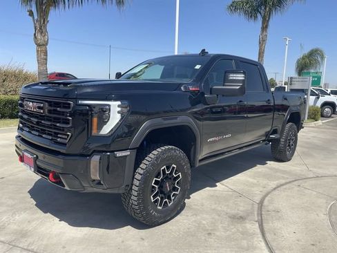 Used 2024 GMC Sierra 2500 AT4X AWD/4WD image 4
