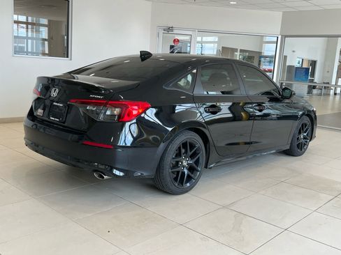 Used 2023 Honda Civic Sport image 4