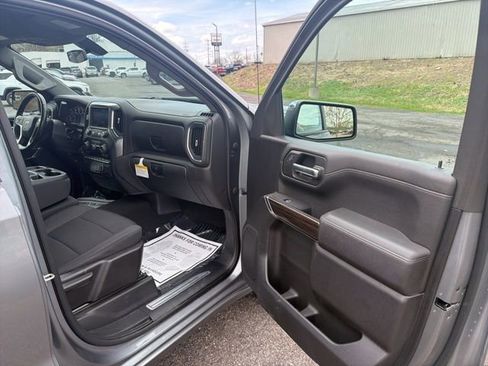 Used 2022 Chevrolet Silverado 1500 LT AWD/4WD image 28