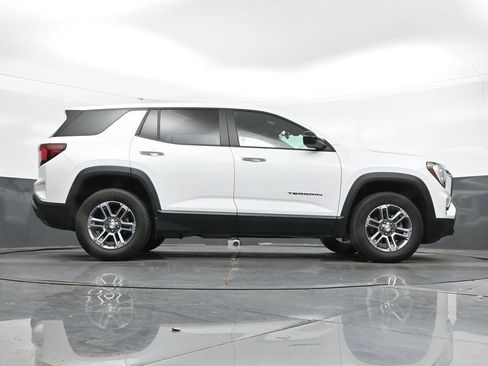 Used 2025 GMC Terrain Elevation AWD/4WD image 42