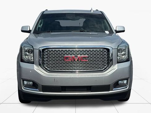Used 2016 GMC Yukon SLT w/ Open Road Package AWD/4WD image 9